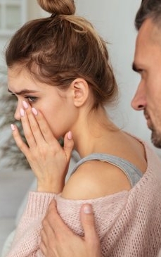 Soțul meu m-a înșelat timp de 8 ani în căsnicie. M-am răzbunat și l-am lăsat fără nimic